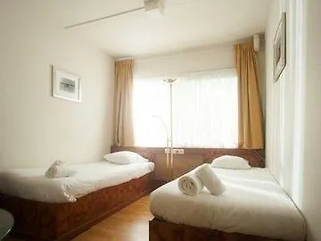 Budget Hostel Bargain Toko Albergue