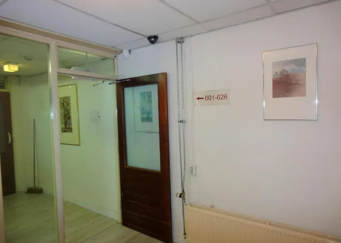 Budget Hostel Bargain Toko